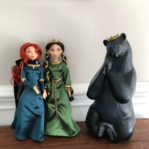 Disney Other - Disney Brave Merida and Queen Elinor Bear 2 Sets Combined